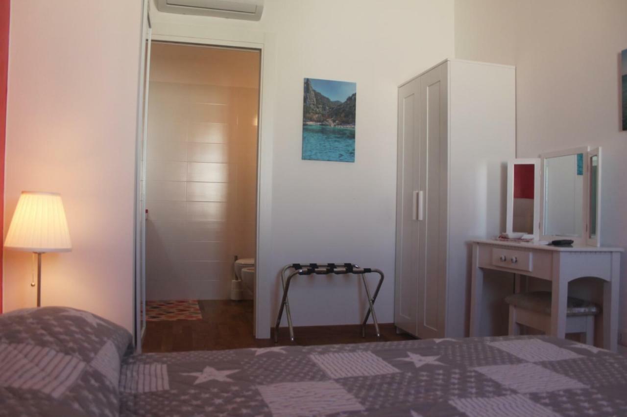 Blue Sea Rooms Apartment Cagliari Kültér fotó